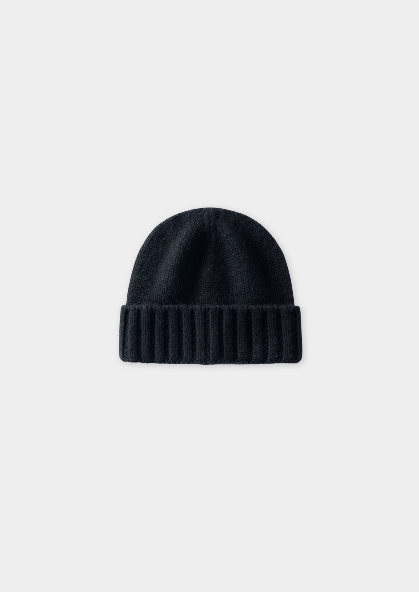 BLACK CASHMERE WINTERTIME BEANIE - Derada