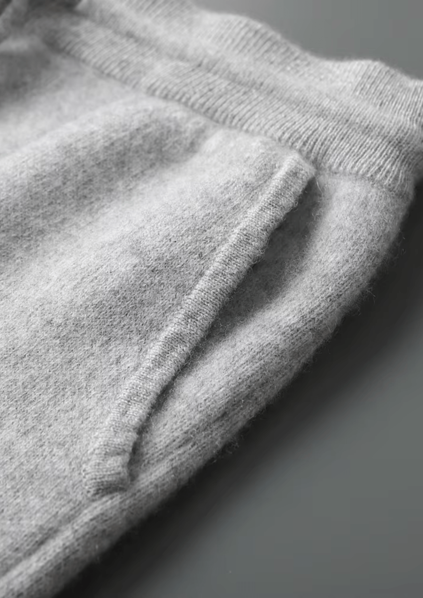 PREMIUM CASHMERE LEISURE JOGGERS - Derada