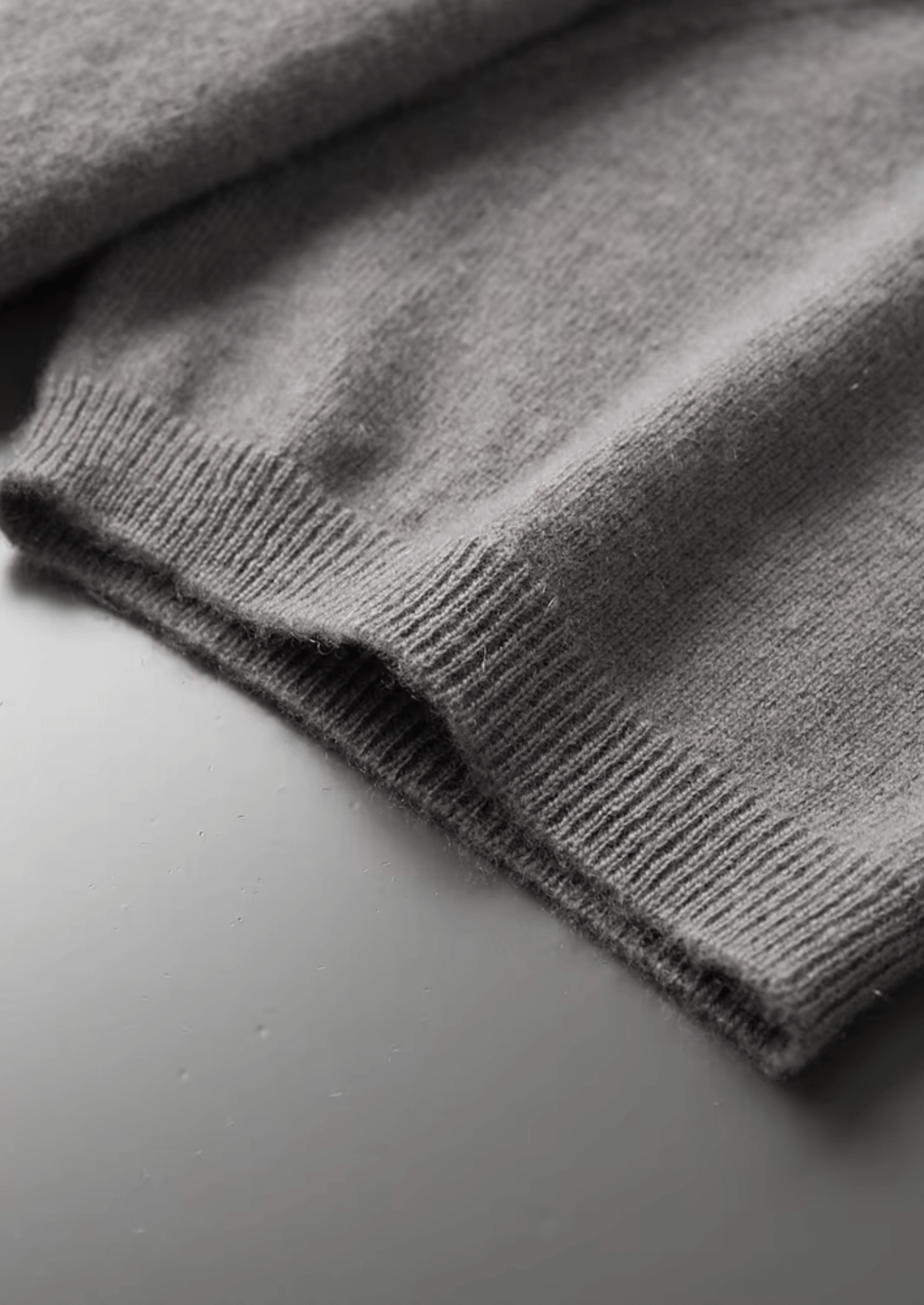 PREMIUM CASHMERE MOCK NECK T - SHIRT - Derada
