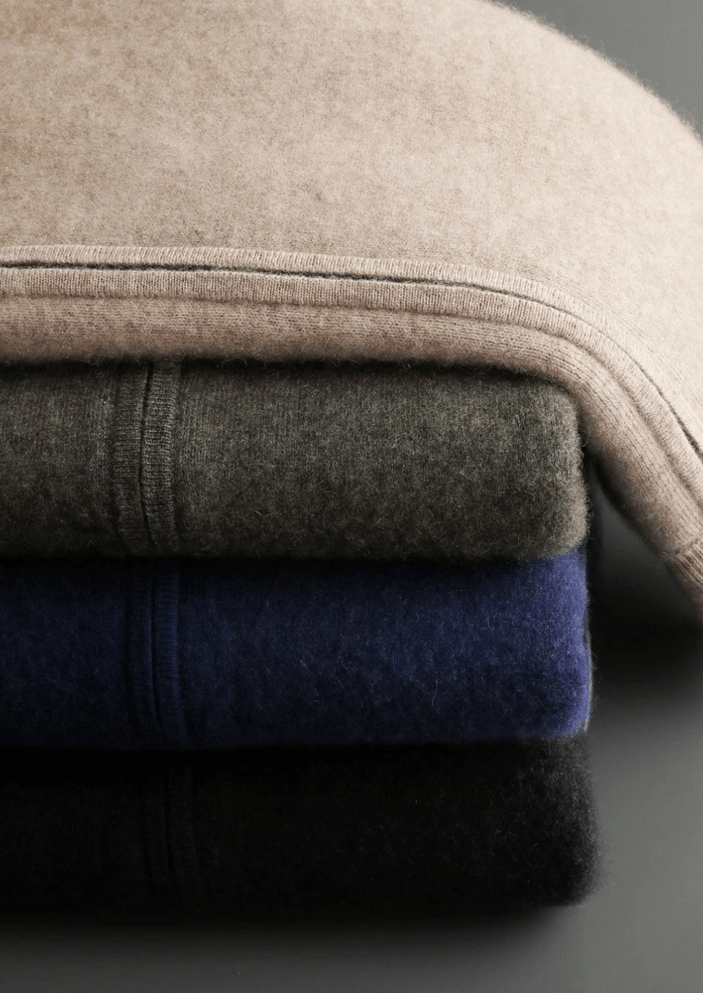 PREMIUM CASHMERE TWO TONE ZIP CARDIGAN - Derada
