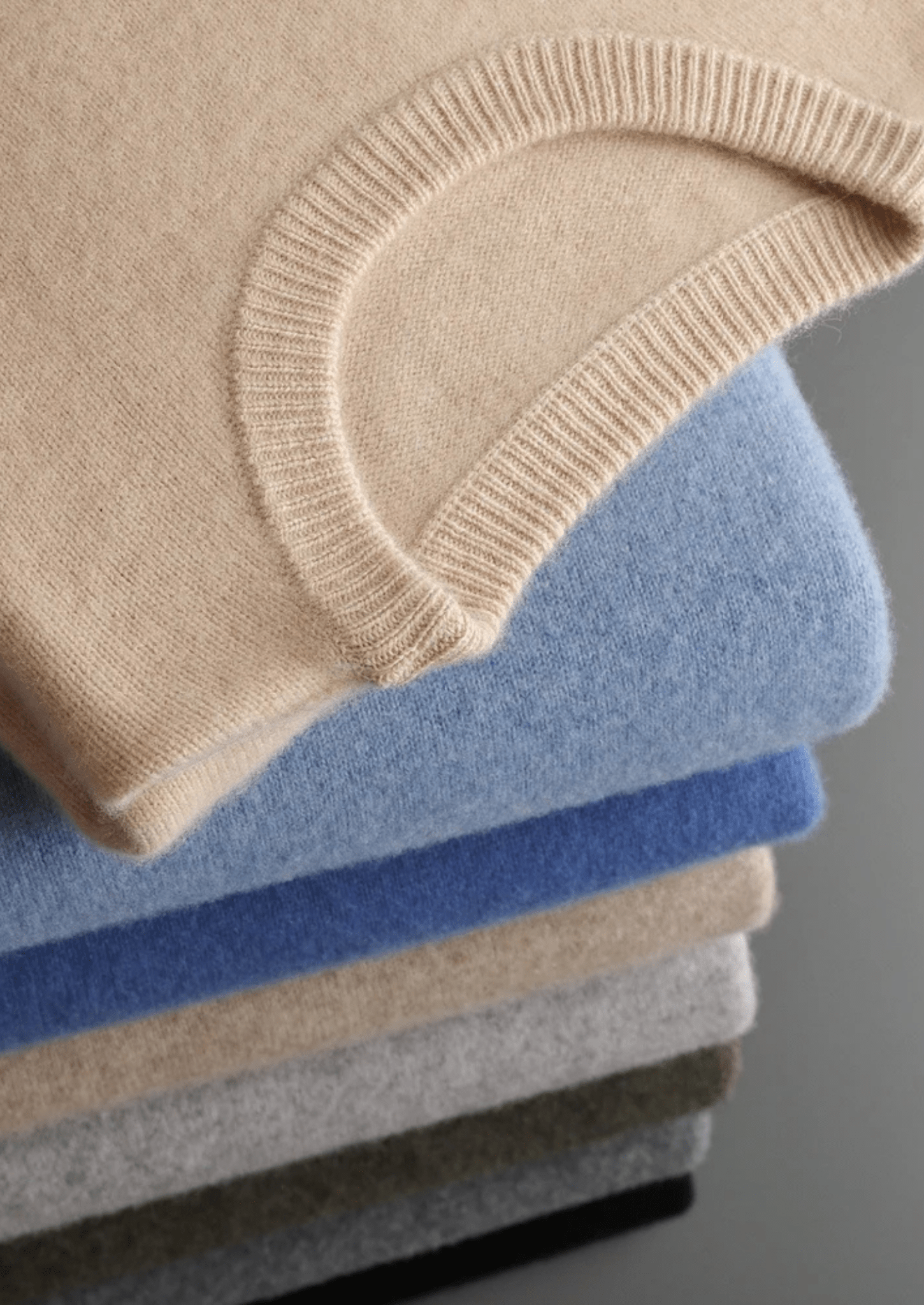 PURE EXTRA - FINE MERINO WOOL CLASSIC CREWNECK - Derada