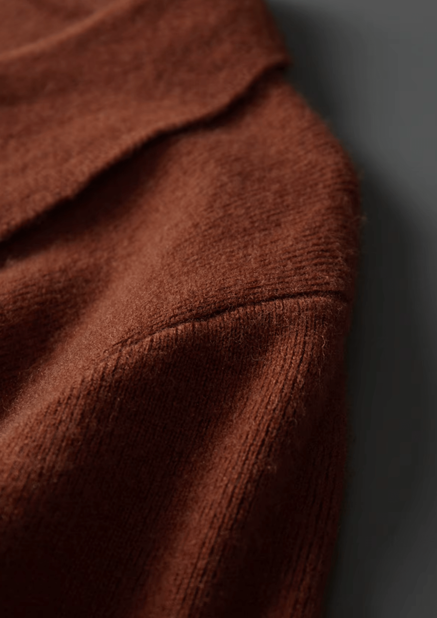 PURE EXTRA - FINE MERINO WOOL RIBBED BUTTONLESS POLO - Derada
