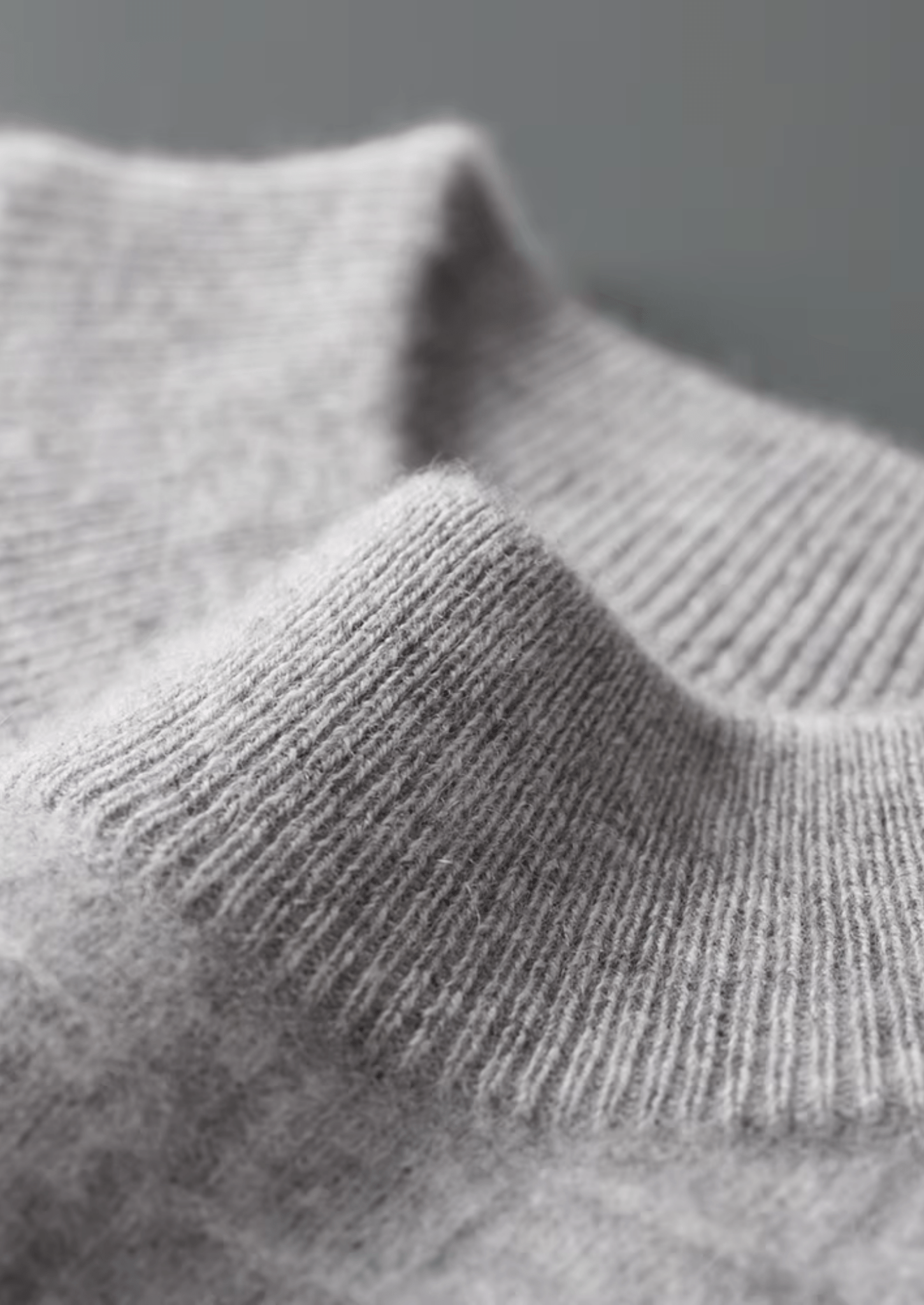 PURE EXTRA - FINE MERINO WOOL TEXTURED MOCKNECK - Derada
