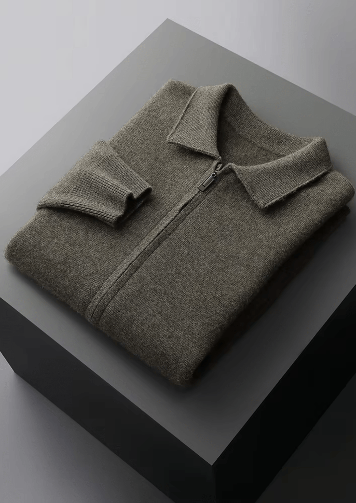 PURE EXTRA - FINE MERINO WOOL ZIP POLO CARDIGAN - Derada